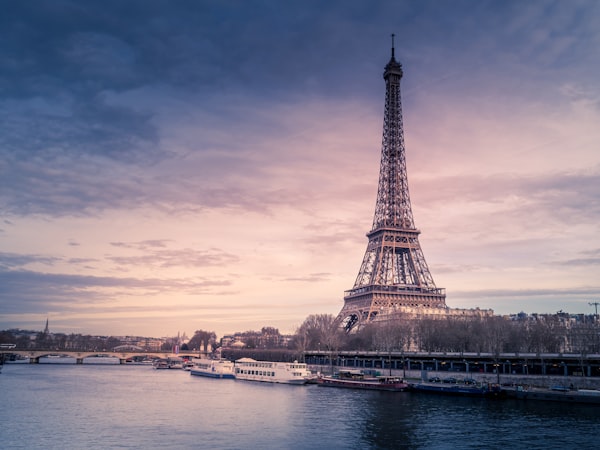 Bilimport fra Paris, Frankrig – Eiffeltårnet